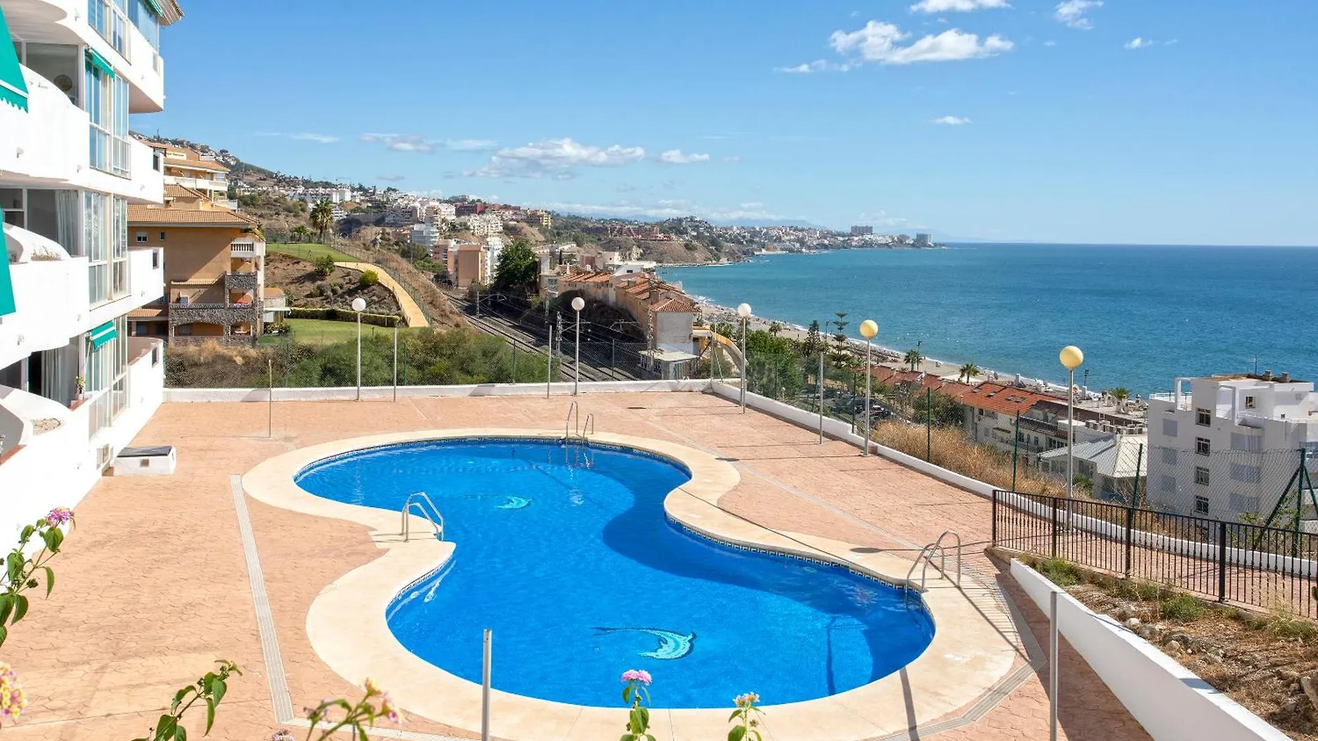 Sunstay Diamond Loft Fuengirola Beach